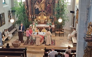 Kinder- und Familiengottesdienst am Vatertag 2023 in der Pfarre Roitham am Traunfall