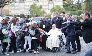 Papst Franziskus lädt zum 1. Weltkindertag ein