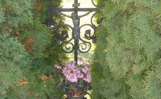 Wegkreuz                         