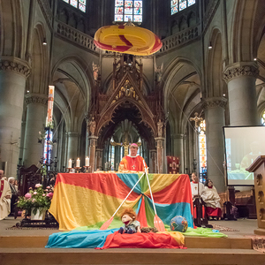 JuMiläum – Großes Kinderfest zu 70 Jahre Jungschar in Linz1.500 MinistrantInnen, Jungscharkinder und GruppenleiterInnen feierten am Samstag, 20. Mai 2017 den 70. Geburtstag der Katholischen Jungschar in der Linzer Innenstadt. Der gemeinsame Gottesdi