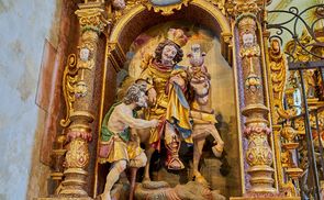Michael Zürn, Martinsaltar, dat. 1649, Kiefern-, Bergahorn- und Tannenholz, weitgehend Originalfassung, St. Georgen an der Mattig.             