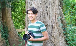 Mohammad Tabari absolviert mit viel Fleiß eine Lehre zum Fotografen.