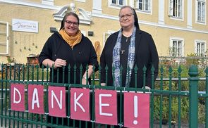 Zum ersten Geburtstag des Quartier 16 sagen Generaloberin Sr. Angelika Garstenauer (re.) und Hausleiterin Sr. Ida Vorel allen Unterstützer:innen DANKE!