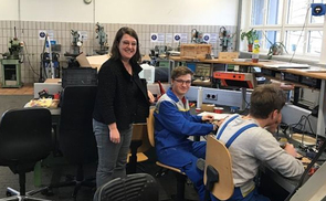 Kirche besucht Arbeits- und Ausbildungsplätze der ÖBB in Linz