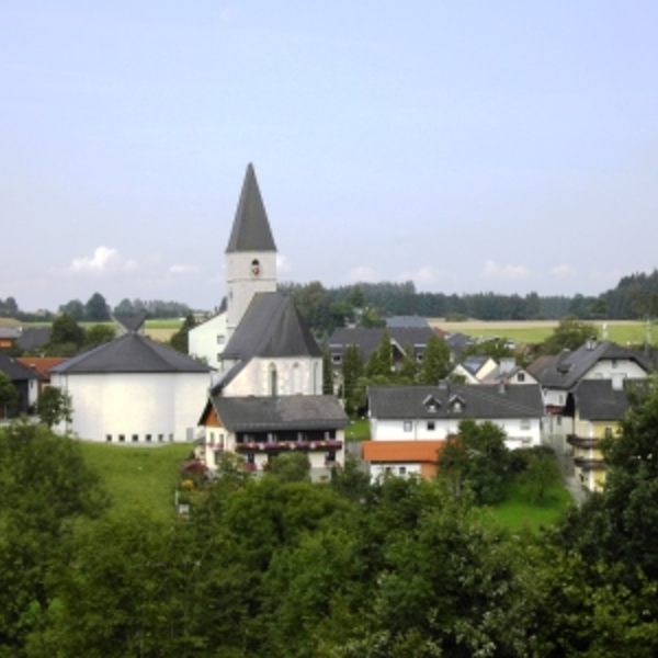 Unsere Kirchen / © Pfarrgemeinde Kirchham Unsere Kirchen