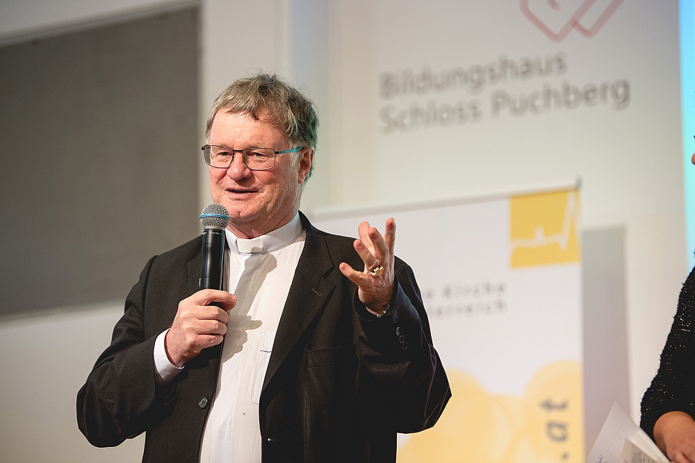 Bischof Manfred Scheuer dankte allen für die bisher geleistete Arbeit zum gesamten Zukunftsweg.