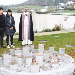 Segnung des neuen Urnengartens