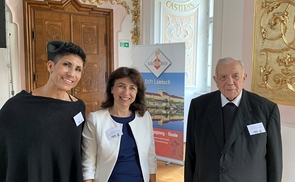 V. l.: Katja Rost, Birgit Feldbauer-Durstmüller, Bischof em. Maximilian Aichern